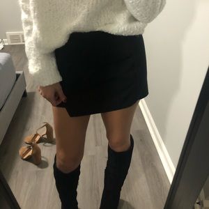 Express black skort
